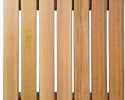 Deck de madeira sustentável