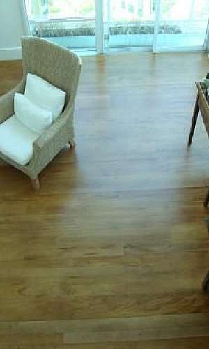 Ancoragem em tacos de madeira Ancoragem em tacos de madeira