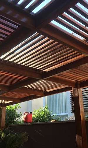 Pergolado de madeira área externa Pergolado de madeira área externa