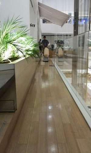 Raspagem sem pó em pisos de madeira Raspagem sem pó em pisos de madeira